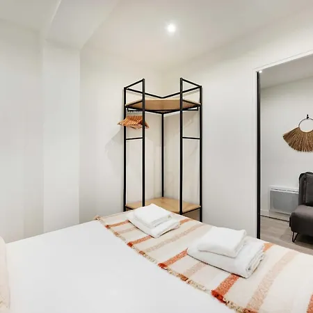 Amazing 1br -center *
